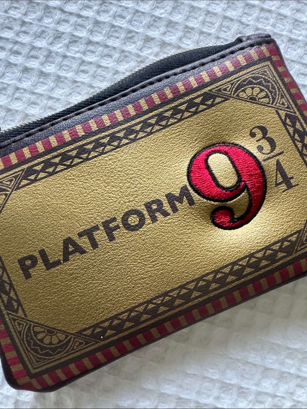 Danielle Nicole Harry Potter Platform 9 3/4 Coin Purse Zip Pouch - Picture 3 of 6